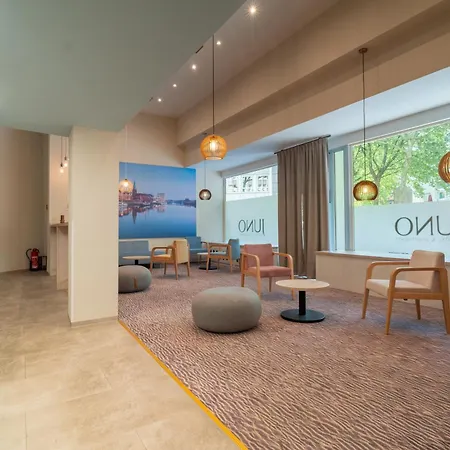 Juno Hotel 3*