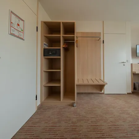 Hotel Juno 3*